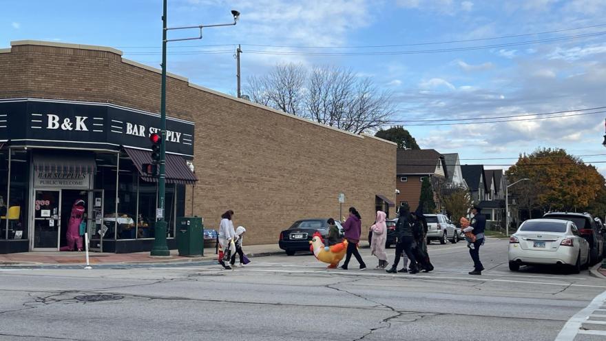 Hundreds of kids, families head to downtown West Allis Saturday morning for annual Halloween Hunt — Wauwatosa Business news